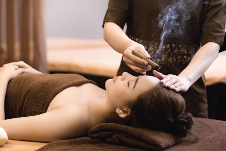 Xoa bóp bấm huyệt – Liệu pháp tự nhiên cho cơ thể hiện đại